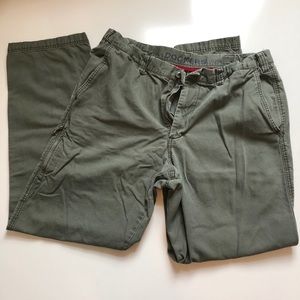 Dockers Classic Fit Khaki 38 x 34